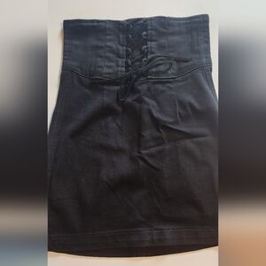Express corset waist black denim mini skirt size 00